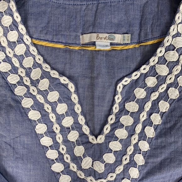 Boden Chambray Top 💙 - Picture 2 of 7